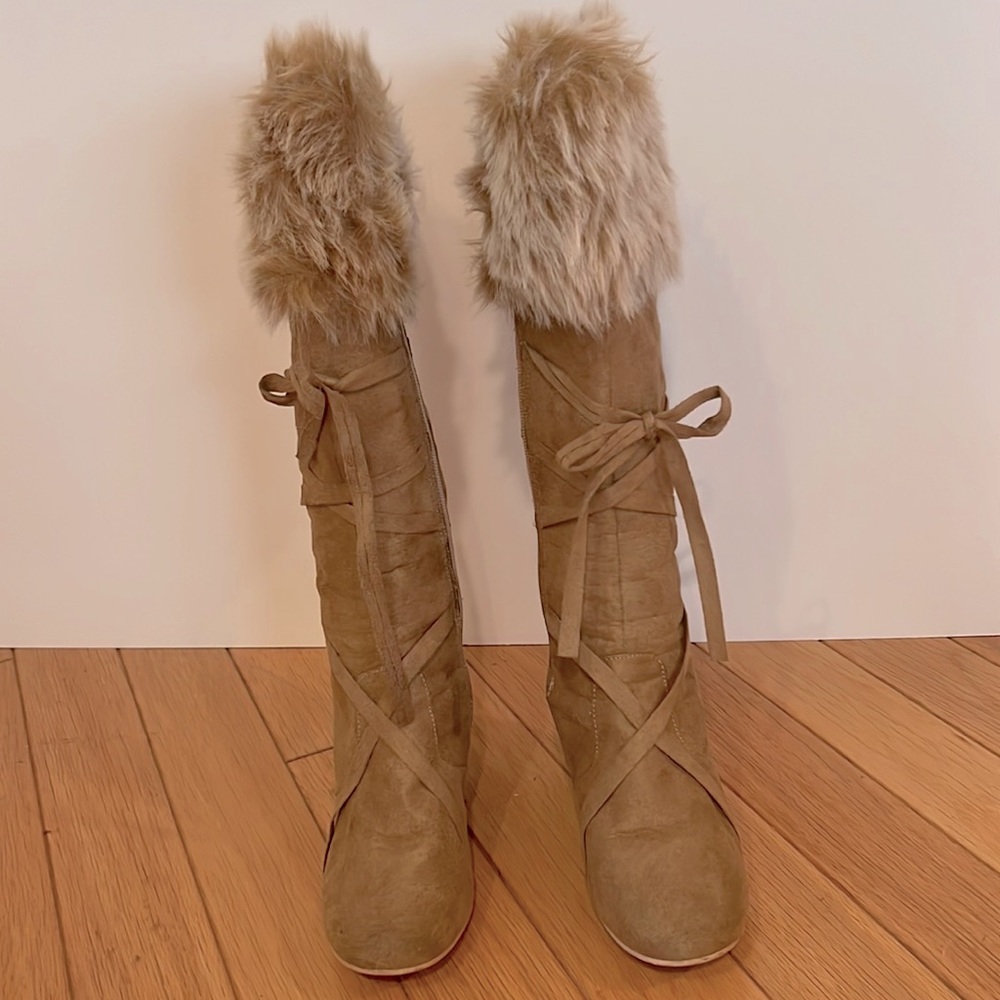 Size 6 knee boots, faux fur top, gently worn,